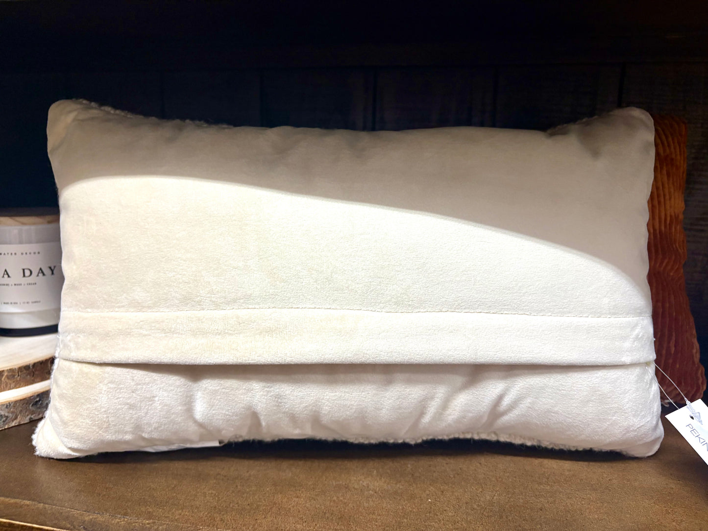 “Mallard Flying Hook Pillow”