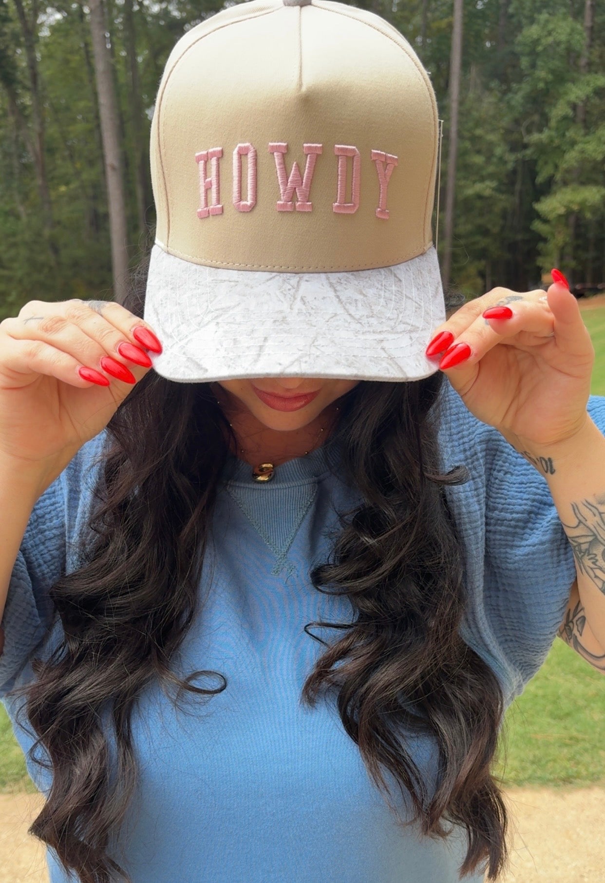 “HOWDY”
