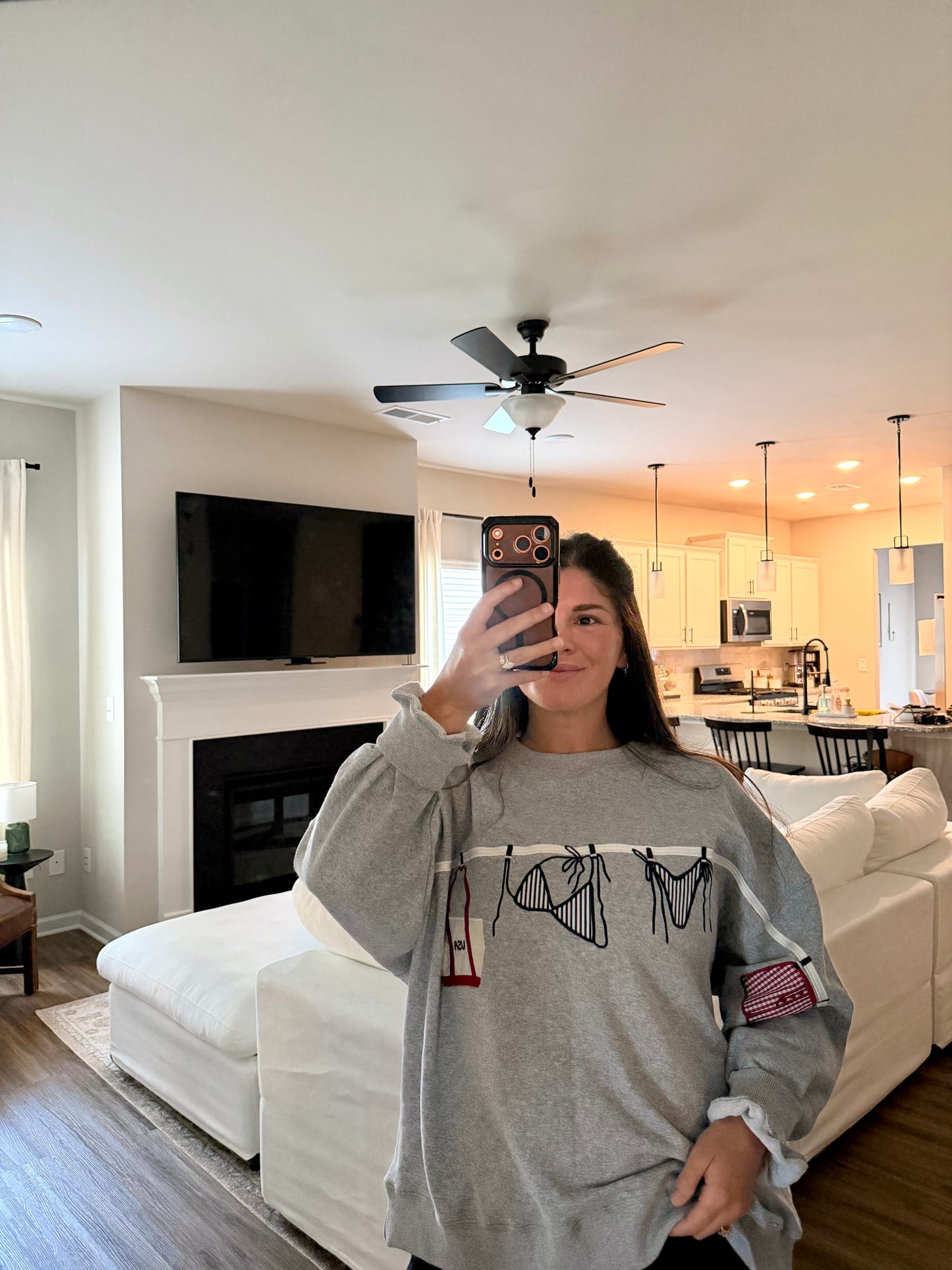 “Clothing Line USA Crewneck”