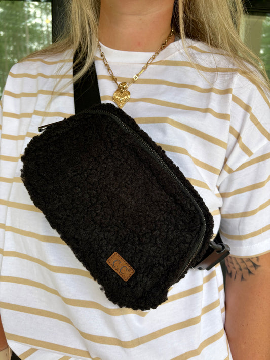 “Women’s Sherpa Belt Bag”