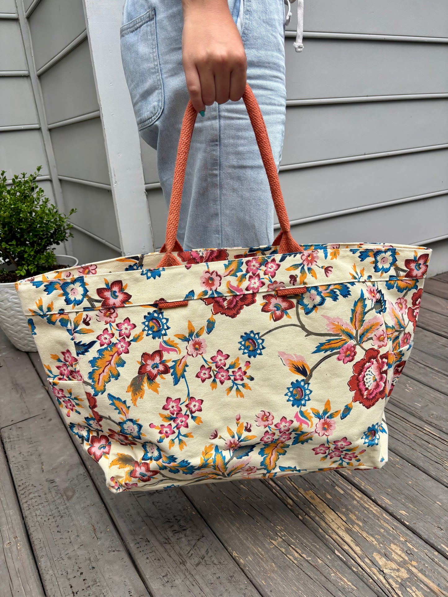 “Annie’s Tote”