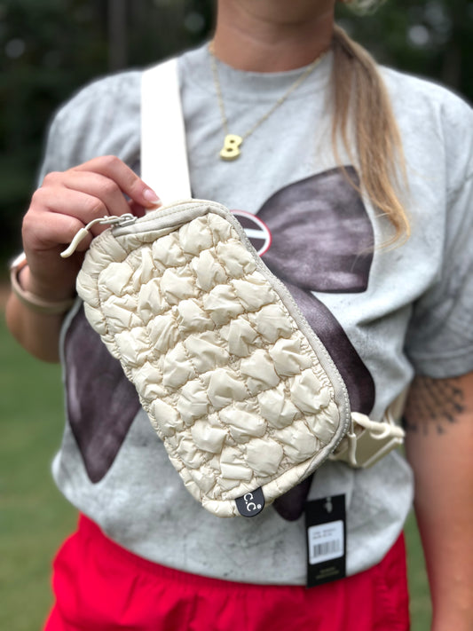 “Women’s Quilted Puffer Belt Bag”