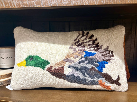 “Mallard Flying Hook Pillow”