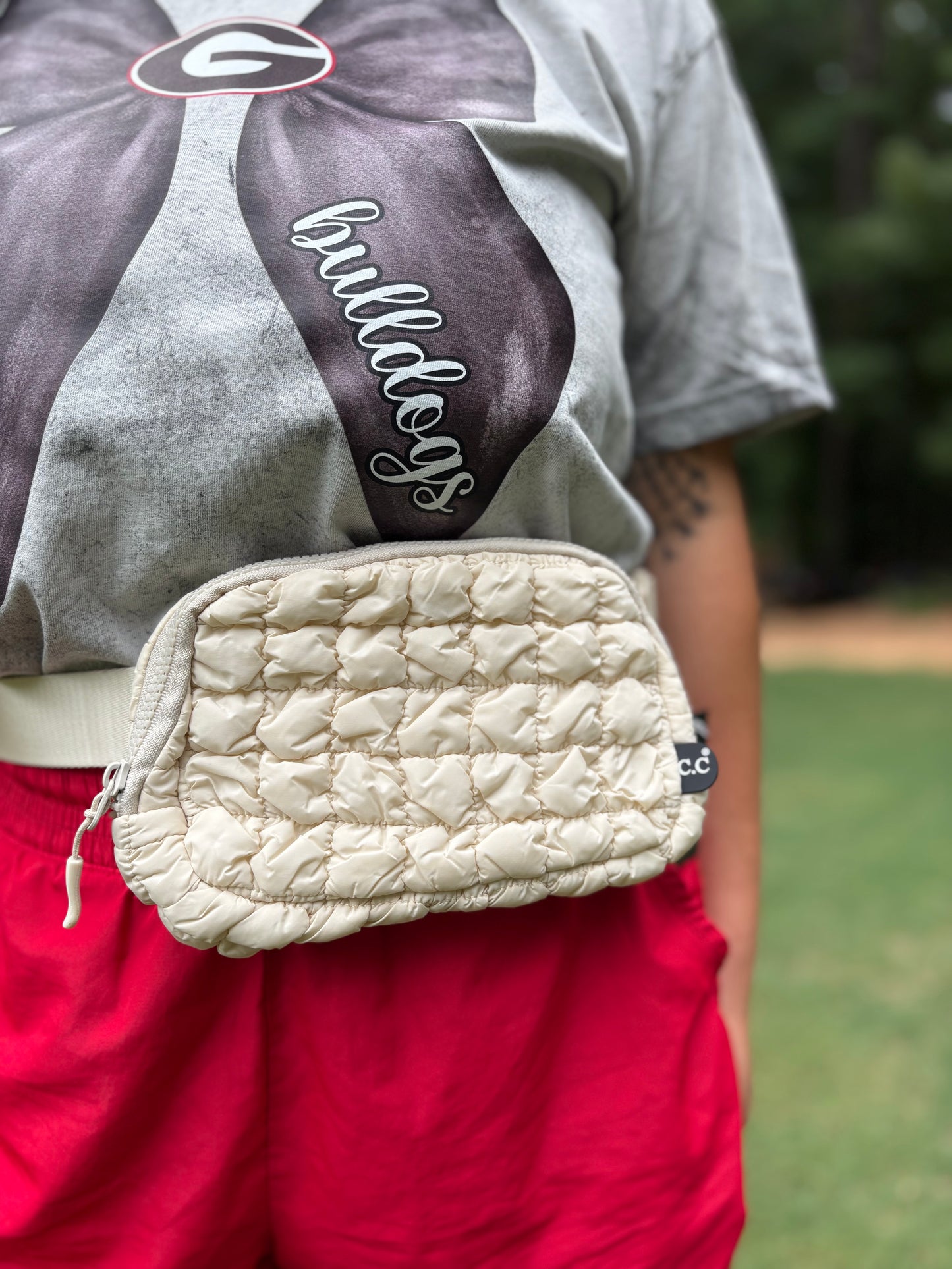 “Women’s Quilted Puffer Belt Bag”