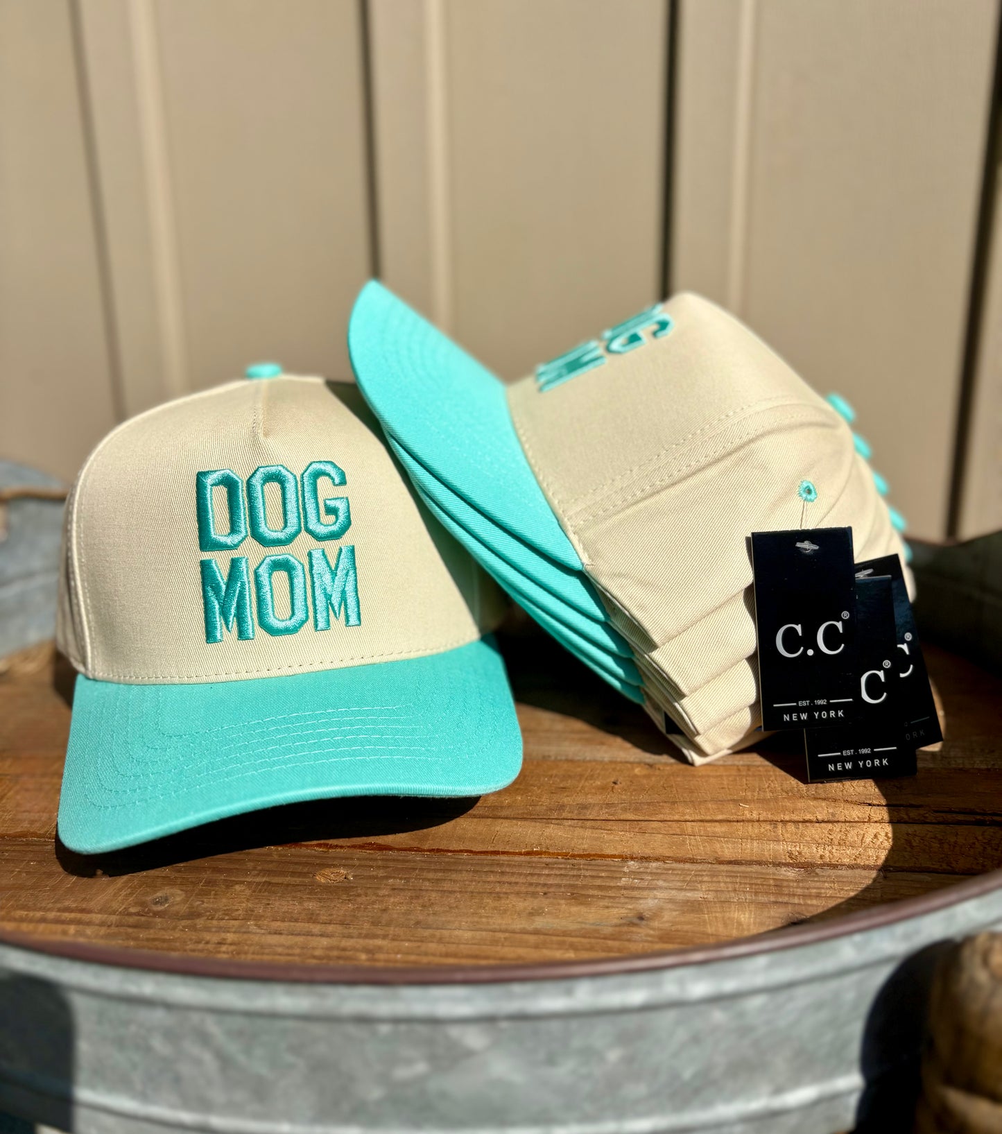 “DOG MOM”